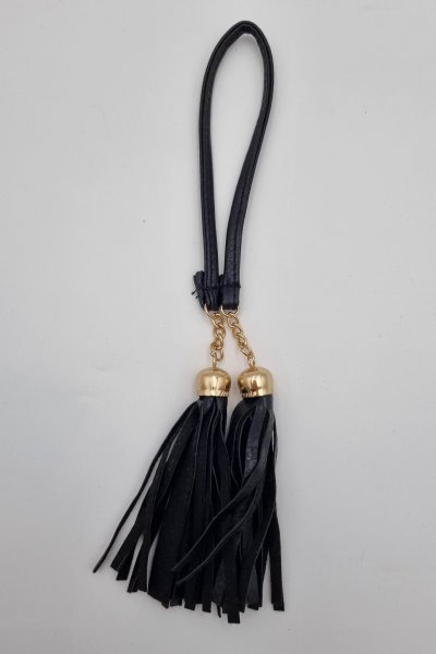 Fekete műbőr táskadísz