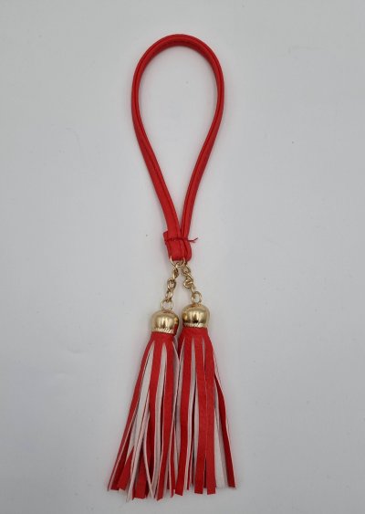 Piros műbőr táskadísz