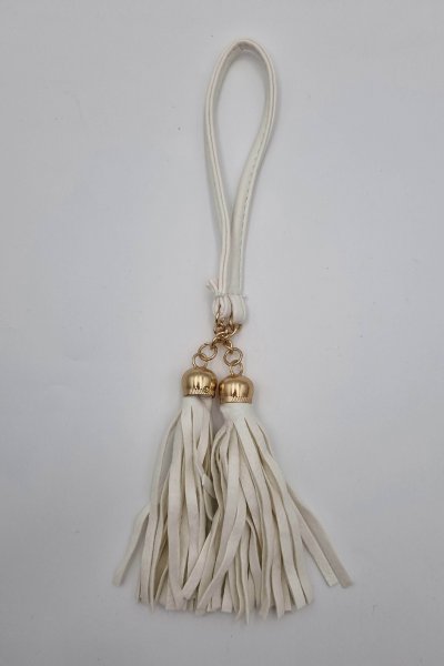 Fehér műbőr táskadísz