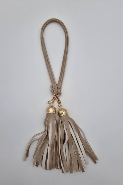 Világosbarna műbőr táskadísz