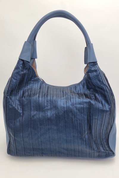 Sötétkék kézitáska 